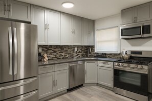 Microwave, oven, stovetop, dishwasher