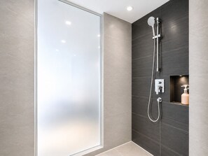 Free toiletries, hair dryer, towels, shampoo - Holiday Inn Resort Phuket Karon Beach by IHG (Karon)
