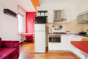 Oven, stovetop