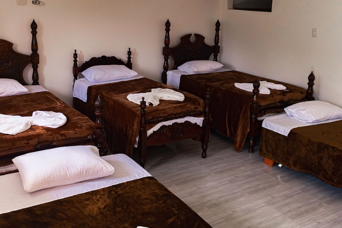 Family Room | Free WiFi, bed sheets