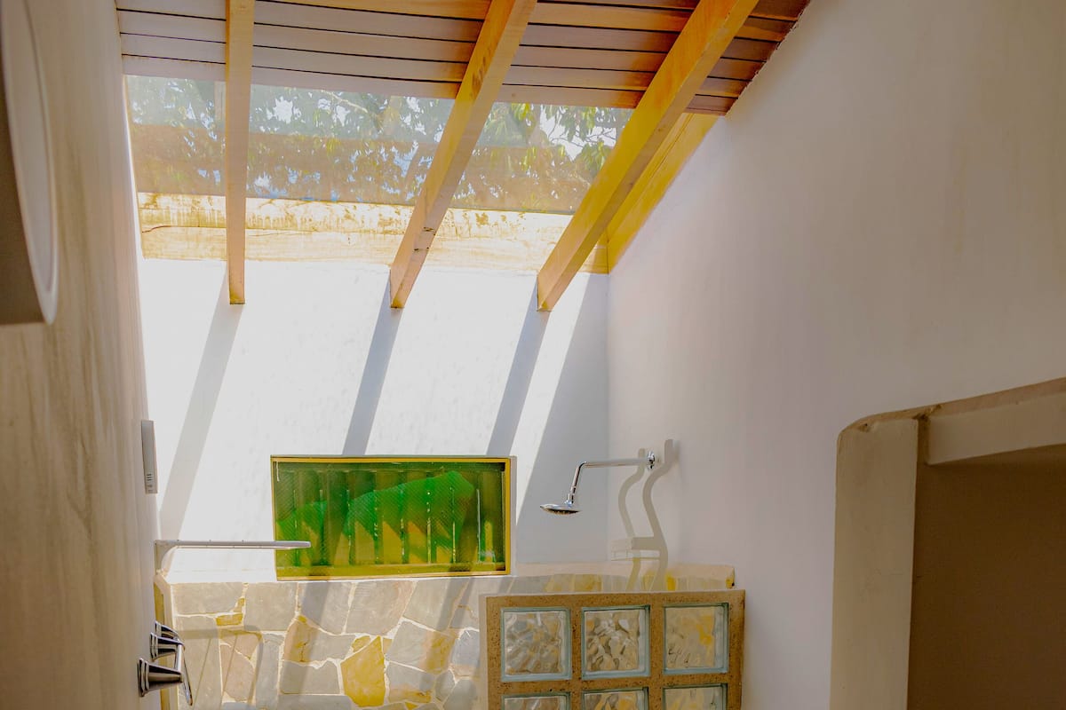 Free toiletries, towels, soap, shampoo