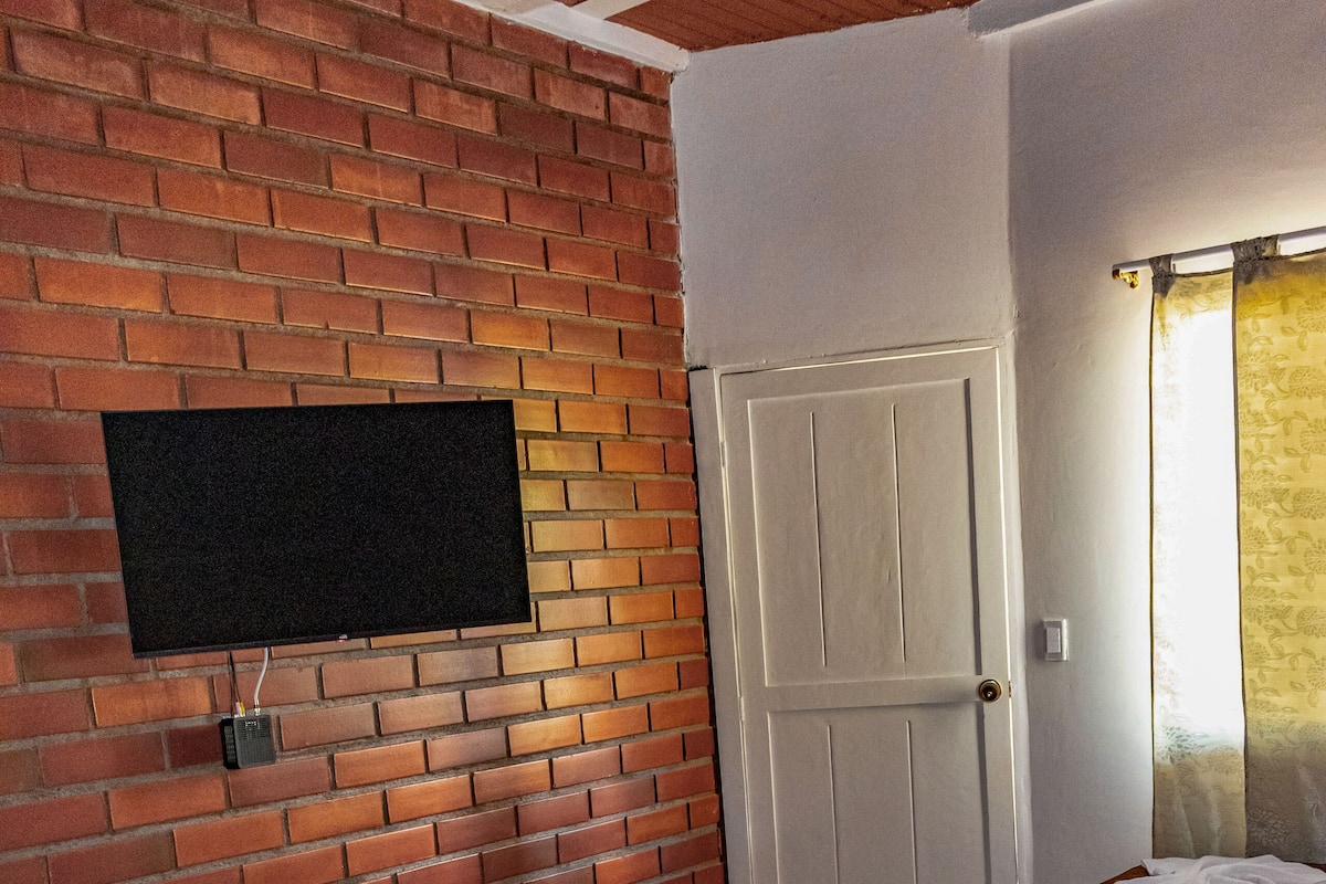 Standard Quadruple Room | Free WiFi, bed sheets