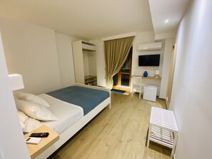 3 slaapkamers, een kluis op de kamer, gratis wifi, beddengoed