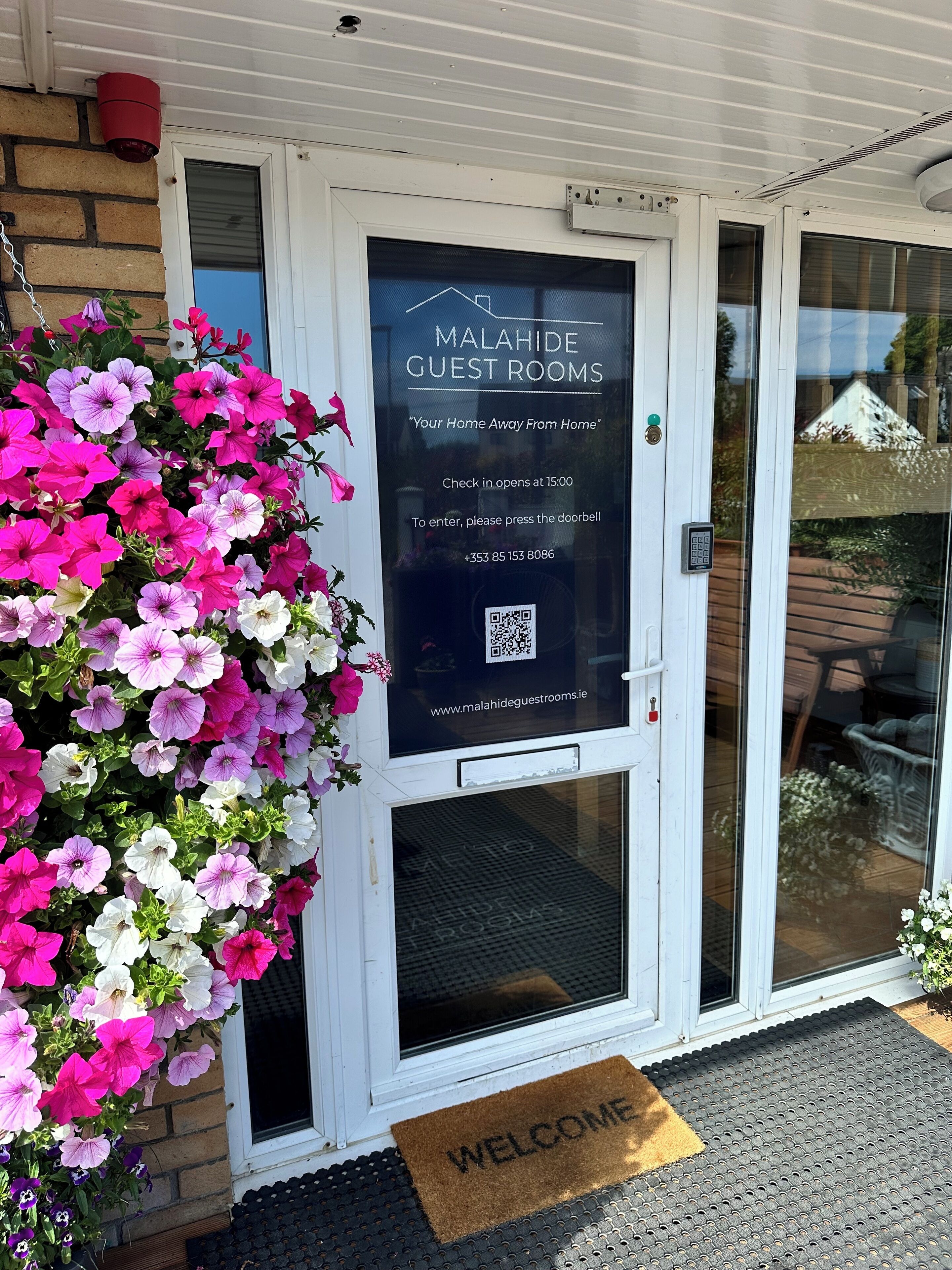 Photo - Malahide Guest Rooms