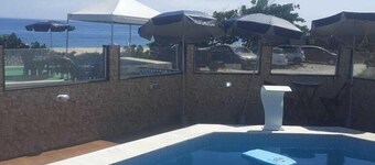  โพซาดา เอสปาโซ พีรอลา