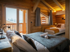 5 chambres, fer et planche à repasser, Wi-Fi, draps fournis