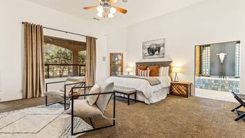 5 Schlafzimmer, Schreibtisch, Bügeleisen/Bügelbrett, Reisekinderbett