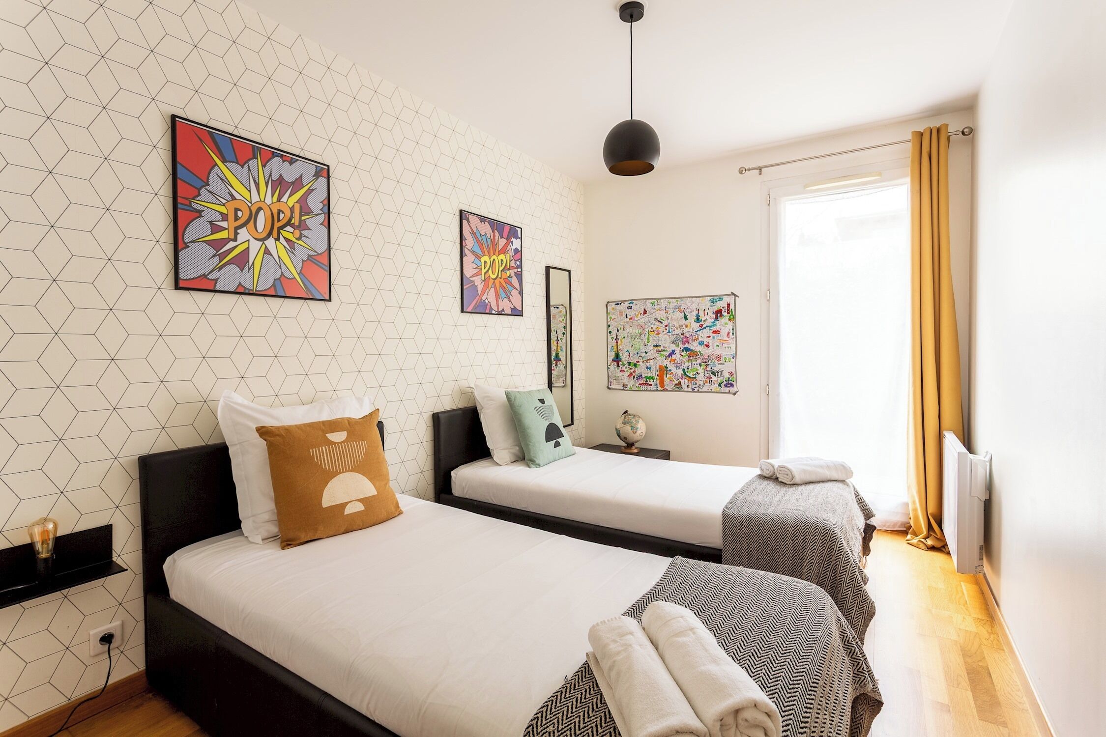2 slaapkamers, een strijkplank/strijkijzer, gratis wifi, beddengoed