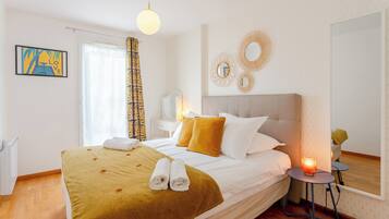 2 slaapkamers, een strijkplank/strijkijzer, gratis wifi, beddengoed