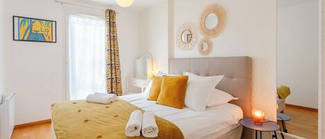 2 bedrooms, iron/ironing board, free WiFi, bed sheets