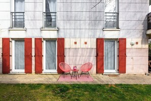 Terrace/patio - Happy Stay Disneyland Paris - Garden Apartment + Parking (Montévrain)