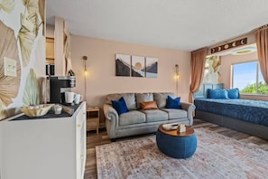 Smart-TV, Kamin, Videospiele