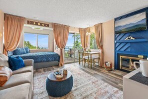 Smart TV, fireplace, video games