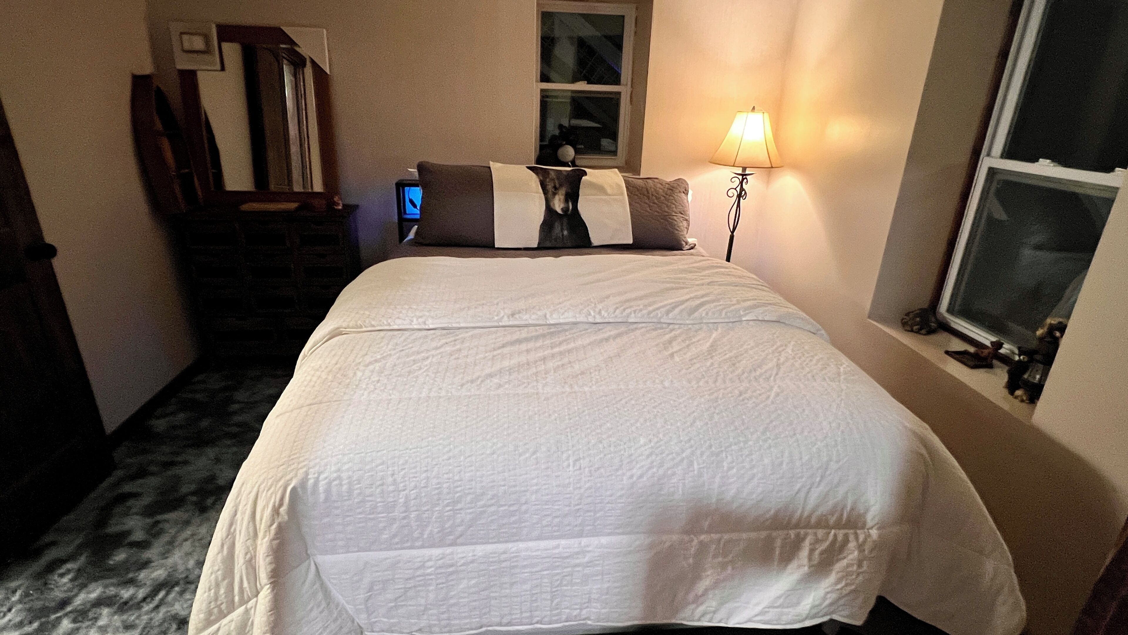 3 soverom, skrivebord, strykejern/-brett og wi-fi (inkludert)