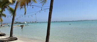 Charming Aptarment near Airport and beaches