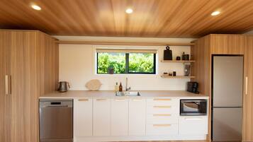 Fridge, microwave, dishwasher, coffee/tea maker