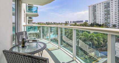 Amazing Condo 3 min to the Beach