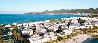 Sun Passion Condo with pool