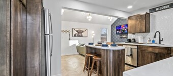 Cozy two bedroom charmer close to Downtown BA