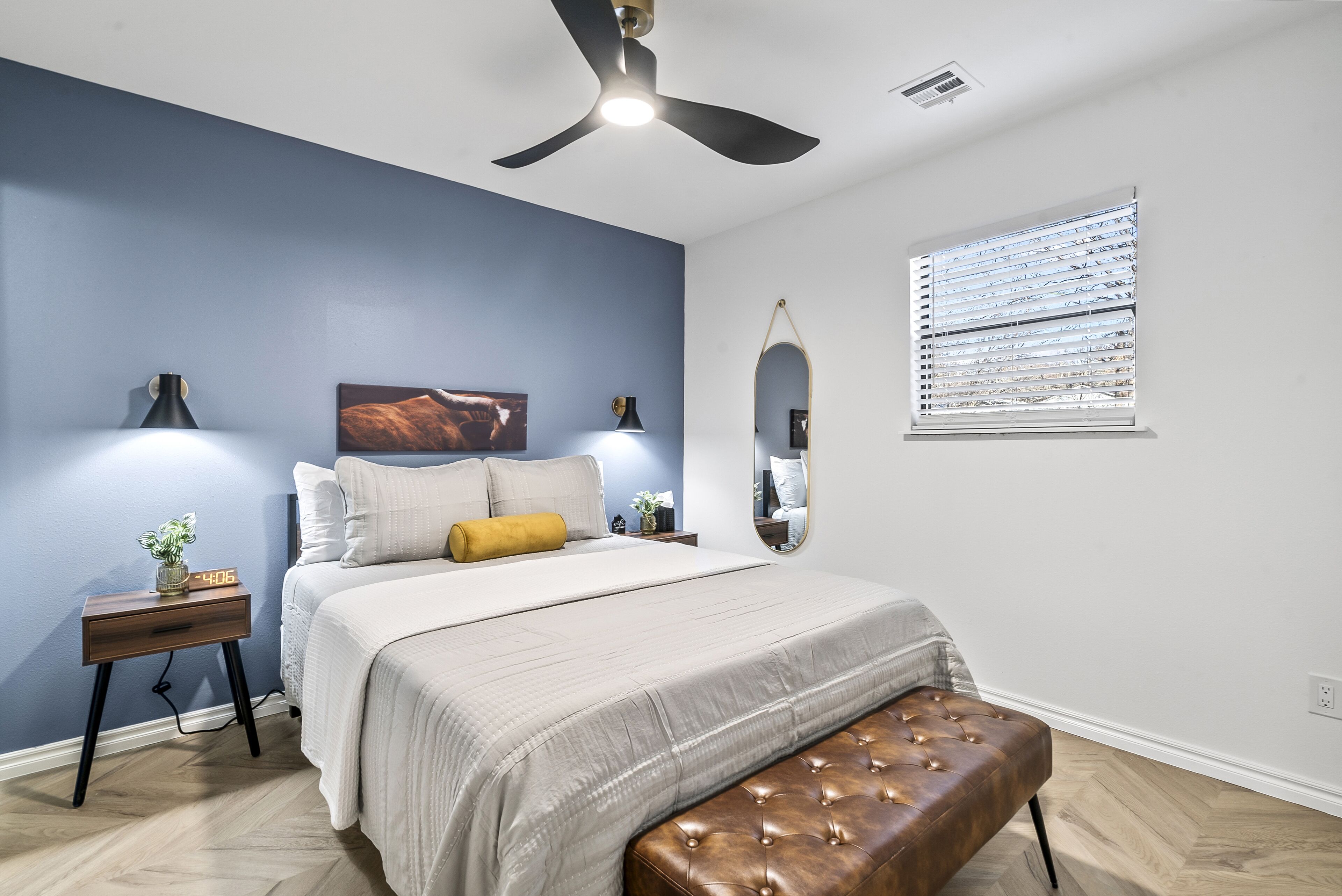 2 bedrooms, iron/ironing board, WiFi (free), bed sheets