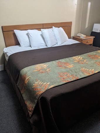 Deluxe Single Room | Bed sheets