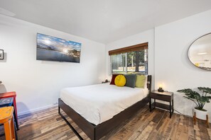 1 bedroom, iron/ironing board, free WiFi, bed sheets