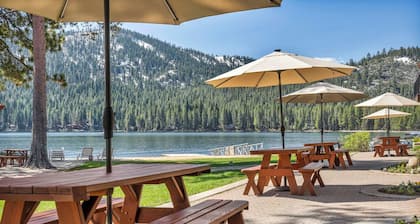 Cozy Studio #226 at Donner Lake Village