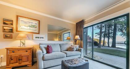 Quaint Studio w/Lake View #146 at Donner Lake Village
