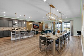 Dining - Windsor Island Resort 10 Bedroom Themed Home Private Pool+Spa (Davenport)