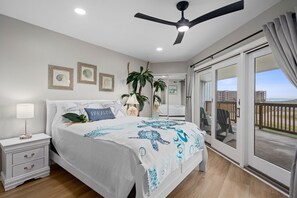 2 bedrooms, iron/ironing board, free WiFi, bed sheets - La Mirage Condo 221 Beachfront Resort Condominiums with Private Boardwalk (Port Aransas)