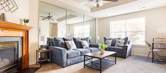 Pet-friendly spacious home with parking! Large deck & close to major attractions