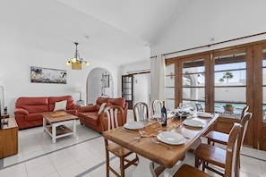 Dining - Villa Eva - Villasexperience (Puerto del Carmen)