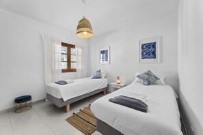 3 bedrooms, free WiFi, bed sheets - Casa Estay | Holiday Apartment in Lanzarote - Spain (Playa Honda)