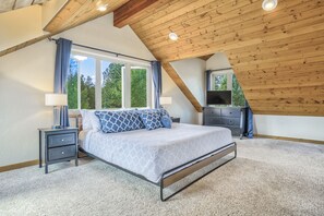 5 bedrooms, iron/ironing board, free WiFi - Rustic Luxury (Woodland Park)