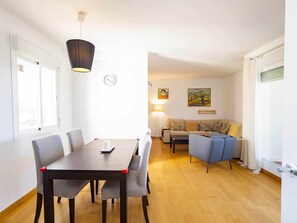 Interior - Penthouse with sea views, pool and parking (Torre De Benagalbon)