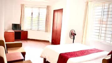 Standard Room | Soundproofing, free WiFi