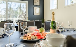 Dining - The Experience SÔ Lodge (SHEFFORD)
