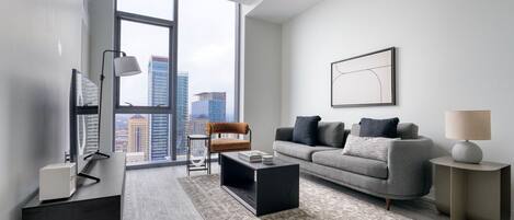 Fernseher, Stereoanlage