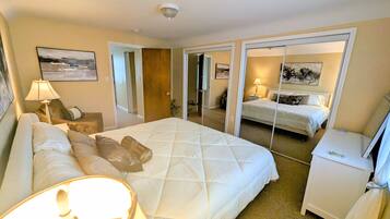 4 bedrooms, iron/ironing board, WiFi, bed sheets