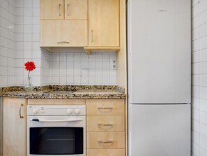 Fridge, microwave, oven, coffee/tea maker - Eurosol - Terrace, Sea views, 500m from the beach (Torremolinos)