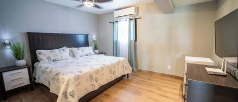 4 camere, ferro/asse da stiro, Wi-Fi, lenzuola