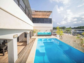 Pool - 4BR Penthouse with Rooftop Pool in Sosua strip! (Sosúa)