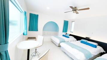 2 habitaciones, cubrecamas y caja de seguridad en la habitación