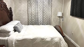 2 bedrooms, iron/ironing board, WiFi, bed sheets