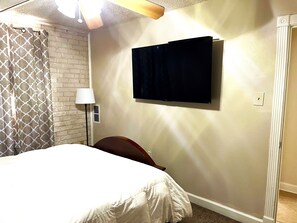 2 Schlafzimmer, Bügeleisen/Bügelbrett, WLAN, Bettwäsche