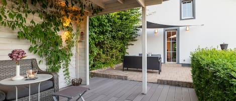 تناول الطعام بالخارج