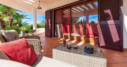 Villa Menhir with pool garden and tennis, Tuglie, Italy