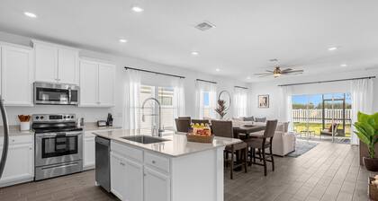 The Board & Bridle: Luxurious Entire Home near WEC