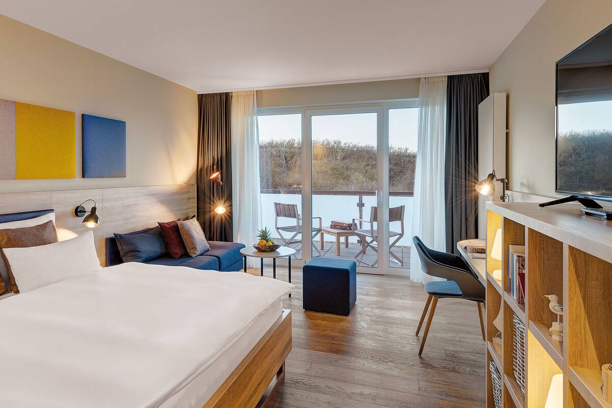 Dobbeltrom – deluxe | Allergitestet sengetøy, memory foam-senger, safe på rommet og skrivebord