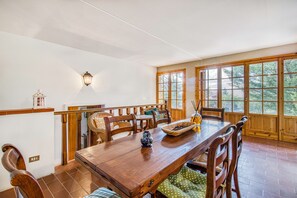 Standard-Haus, Mehrere Schlafzimmer, 2 Bäder, Bergseite (Casa Acone In Mugello - Near Florence) | Speisen